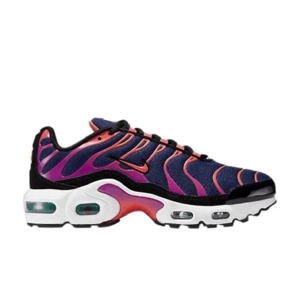 NIKE AIR MAX PLUS SHOES